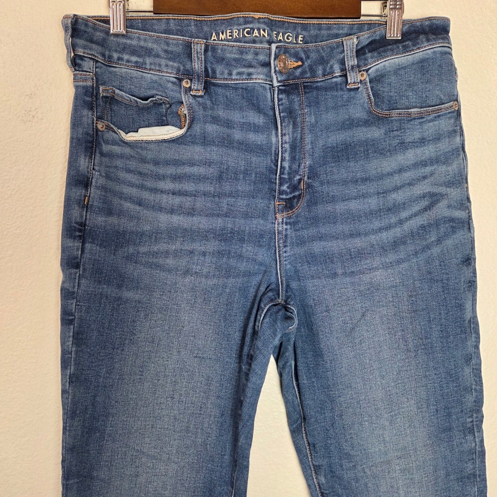 American Eagle Bootcut Jeans Mid Rise Raw Hem Stretch Medium‎ Wash - Picture 4 of 11
